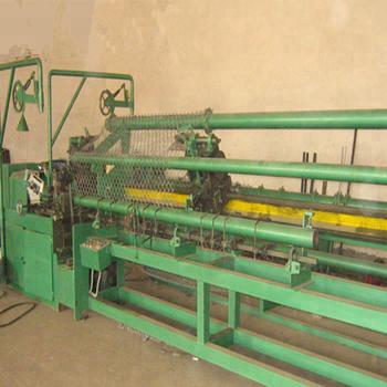 China Automatic chainling product wire mesh chainlink wire mesh making machine for sale