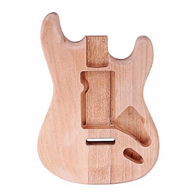 Chine Corps de basse inachevé en bois d'érable massif Pour Strat ST Guitare DIY Parties polies à vendre