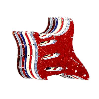 Cina 3Ply Pearl Colorato Scratch Plate Stratocaster Pick Guards Ricambi Chitarra in vendita