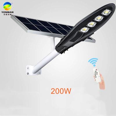 China ROAD 200W Ip65 new outdoor smd integrated solar panel morden cob led solar street light for sale