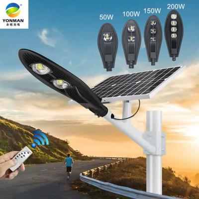 China ROAD All 50w 100W 150W 200w integrated system solar powered smart cob ip65 solar led light for street for sale