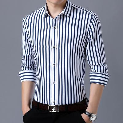 China Breathable men's shirts slim 2021 Autumn Korean version long sleeve men's vertical striped shirt men's striped shirt for sale