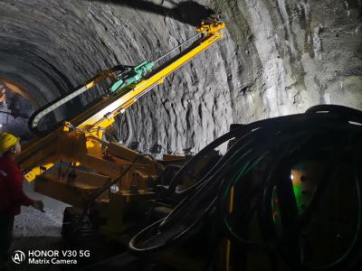 Chine Tunnel ConTunnel de forage à ancrage multifonctionnel entièrement hydraulique pour la conservation de l'eau à vendre