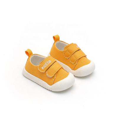 China Lightweight Classic Children's Soft-soled Canvas Shoes Fashion Children's Walking Shoes Baby Boy and Girl Shoes for sale