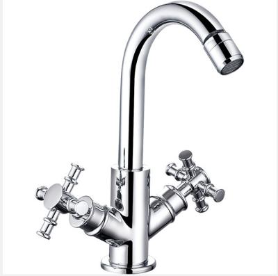 China Messing Dubbelhandvat Bidet Tap Keramische klep Chrome Finish Mixer Tap T8343 Te koop