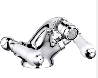 China Brass Material Chrome Finish Control Double Handle Bidet Mixer Tap T8353 for sale