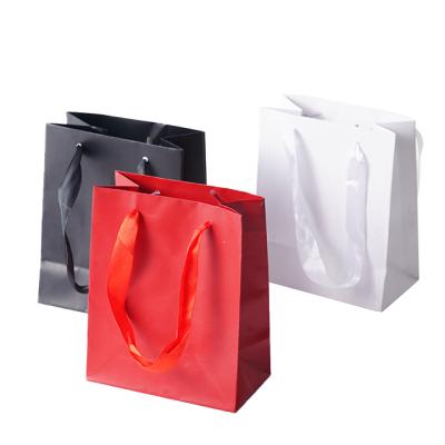 China Cheap Recyclable Custom Wholesale Jewelry Packaging Handbag Supplier China Paper Bag With Custom Logo for sale