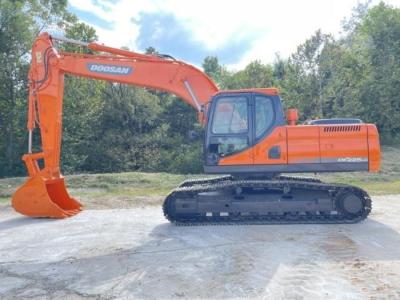 China 1900KW Doosan DX225LC Used Large Excavators Construction Digging Machine for sale