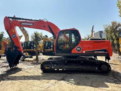 China Doosan Dx225LC-9C Dx300 Used Excavator Equipment Construction Digging Machine for sale