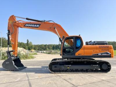 China Dx300LC Dx255LC Used Doosan Excavator Equipment For Large Scale Construction for sale