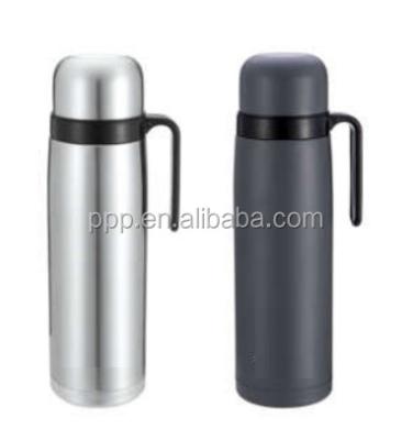 China 1000ml Double Wall Stainless Steel Sustainable Insulated Water Bottle With Handle for sale