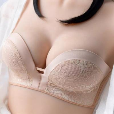 China New Style Women's Lace Bra Strapless Wire Free Invisible Women One Piece Bra Push Up One Piece Bra Plus Size for sale