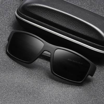 China 2022 New Sports Sunglasses Men Small Square Frame Polarized Sports Glasses UV400 for sale