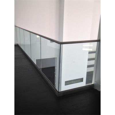 China Contemporary Aluminum U Channel Balcony Stainless Steel Glass Fence Designs for sale