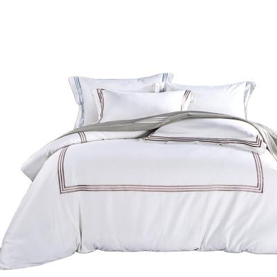 中国 Wholesale 60x40s 300TC white customized embroidery design hotel bedding set bed linen 販売のため