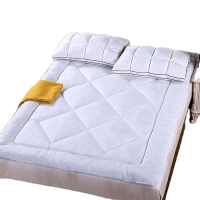 China best selling super soft bed mattress protector mattress topper for sale