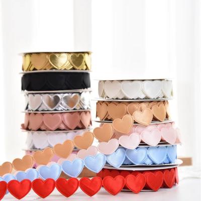 China 1.5cm*9m 2.5cm*9m Heart Shape Valentine's Day Polyester Gift Ribbon For Luxury Gift Packaging for sale