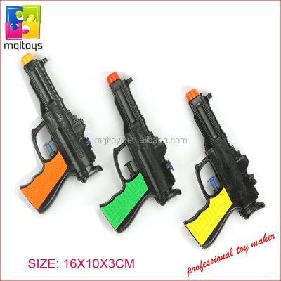 China Top up with water and shoot it gun toy pp material black water gun for sale