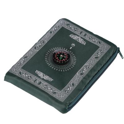 China Portable Waterproof Outdoor Travel Pocket Prayer Mat Islamic Muslim Prayer Mat With Compass for sale