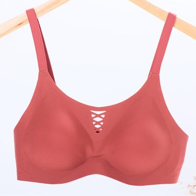 China New Design Women Seamless Bra Pump Women Sports Bra Hollow Yoga Cups Sports Sleep Bra Wireless Laser Cut Removable Bra for sale