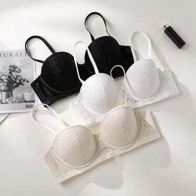 China Comfortable and non-slip pump french lace bra soft steel ring bra gathered thin wire bra for sale