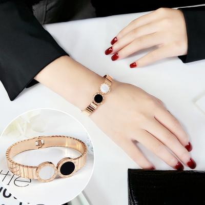 China CLASSIC Hot Sale Fashion Letter Alphabet Bracelet Stainess Stell Spring Bracelets for sale