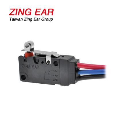 China Home appliance Zing Ear 10a 40t85 2e4 IP67 waterproof 3 wire limit micro switch with lever for sale