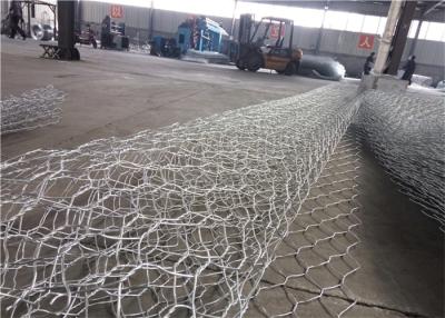 China Het dubbele van het de Draadnetwerk van Draai Hexagonale Geweven Gabion Zware Met een laag bedekte Zink Te koop