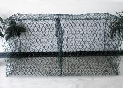 China 8 * 10 pvc Met een laag bedekt Materiaal versterken Gabion-Mand voor Rivierbank Te koop