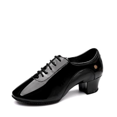 China Top Layer Cowhide Black Patent Leather Lash Men's Latin Dance Shoes For Men for sale