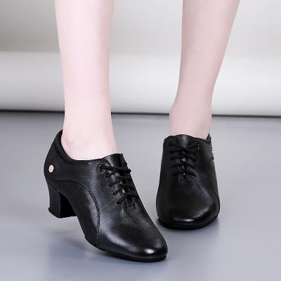 China Cowhide Dance Shoes Whip Wholesale Women's Friendship Modern Dance Soft Unique Square Shoes for sale