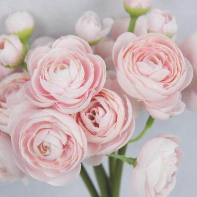 China Multi Colors Price Fake Ranunculus Bouquet Artificial Flower Suitable Home Decoration Silk Flowers for sale