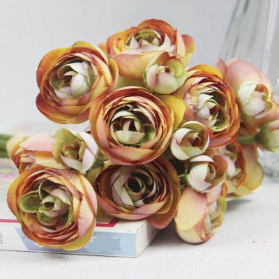 China Multi Colors Simulation Bridal Silk Flowers Wedding Flower Ranunculus Bouquet 28cm Artificial Home for sale