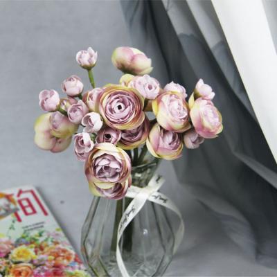 China Multi Colors Wholesale Wedding Decoration Artificial Flower Ranunculus Bouquet Mini Bunch For Bride for sale