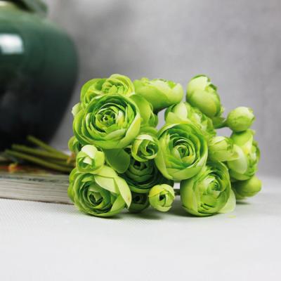 China Direct Realistic Silk Bridal Runanculus Flowers Bouquet Multi Colors Plant Green Wedding Bouquets for sale