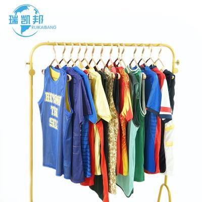 China Polyester / Cotton Used Mens Clothes Clothes Used Clothes Second Hand Basketball for sale