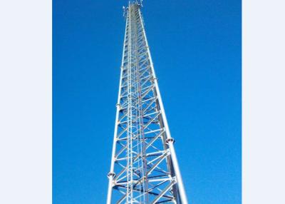 China Funcionamiento triangular del establo de la torre de la telecomunicación de la alta estructura de la subida en venta