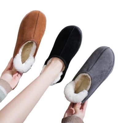 China CUSHIONING Customized Waterproof Fluffy Leather Short Boots Sheepskin Snow Boots Raccoon Fur Shoes High Boots For Women for sale