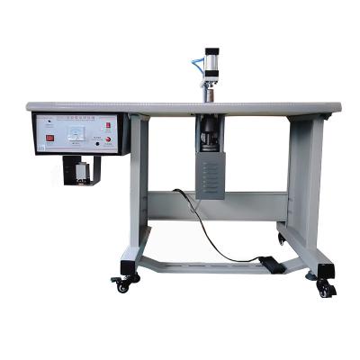 China Garment Shops Manufacturers Small Desktop Portable Ultrasonic Single Head Spot Welding Machine Ultrasonic Spot Welding for sale