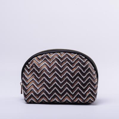 China Hot Sales Fashion Shell Shape Sequin Embroidery Light Makeup Cosmetic Bag With Satin Lining for sale