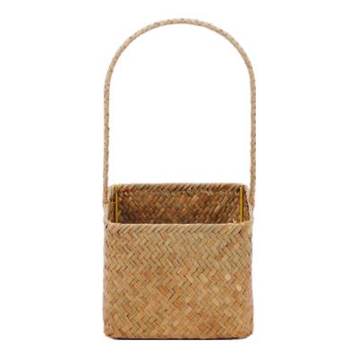 China Hot Sale Home Decoration Sustainable Handmade Rope Basket Portable Hand - Woven Basket for sale