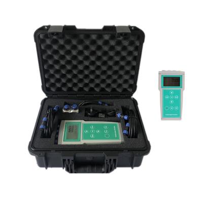 China Braçadeira de tubulação DN40-4000 em medidor de fluxo ultrassônico Handheld para águas subterrâneas e efluência à venda