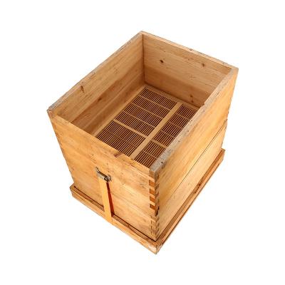 China High Quality Bulk Wooden Bee Farm Frame Fir Bee Hive Beekeeping Beekeeping Tools 10 Double Hive Cheap for sale