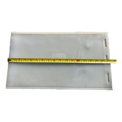 China Bee farm beekeeping machine Langstroth comb silicone beeswax base sheet mold for sale for sale