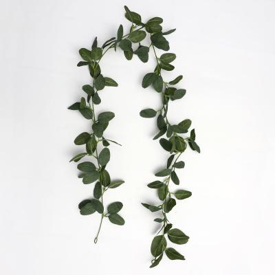 China Artificial Plant Flower Garland Simulated Rattan Artificial Plant Decorative Eucalyptus Wreath for sale