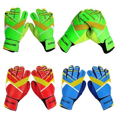 China Professional Thick Latex Soccer Goalkeeper Gloves/Factory Price Latex Football Youth Wholesale Rubber Goalkeeper Gloves With Finger Protection for sale