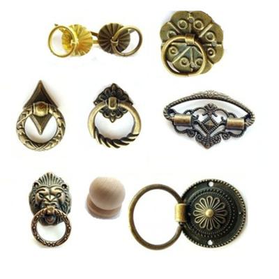 China Traditional Wholesale Small Wooden Drawer Casket Jewelry Box Door Knob Furniture Handles for sale