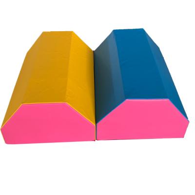 China Cylinder  Foam Shape Half Moon  Soft Play Shape For Physical Education Equipment for sale