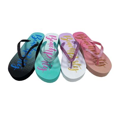 China Cushioning Large Quality Light Eva Comfortable Slippers For Women Summer Designer Beach Slippers Flat Wear Resistant Sandals Flip Flops for sale