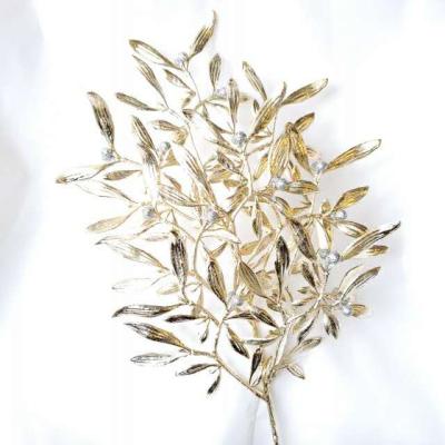 China Newest Style Fashion Birthday Christmas Home Decorative Plastic Gold Selection Artificial Mistletoe Spray for sale